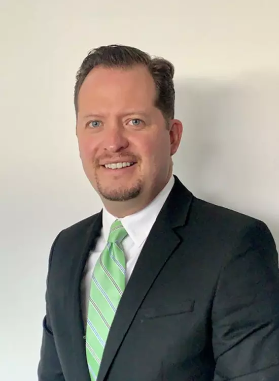 Dr. Alfredo Ortega Quiroz, Cirujano Ortopedista Traumatólogo, Alta Especialidad en Cirugía de Columna Vertebral